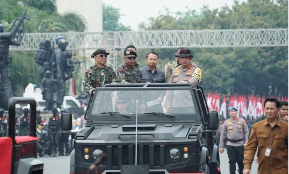  Kapolri Cek Gladi Bersih Apel Gelar Pasukan Pengamanan Pengambilan Sumpah Presiden Dan Wapres RI