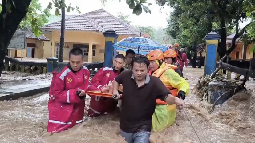  Respon Cepat Polres Sukabumi Tangani Bencana Alam Kabupaten Sukabumi