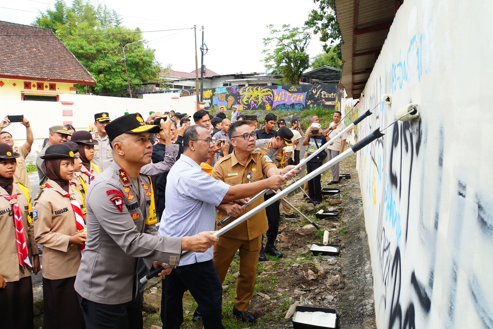 Polda Babel Hapus Simbol Geng Motor, Irjen Pol Hendro : Kami Dorong Masyarakat Jangan Takut Dan Jangan Ragu